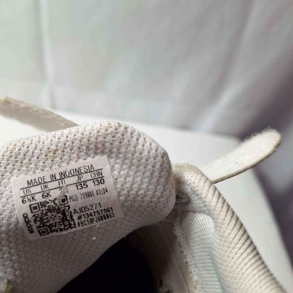ADIDAS Grand Court 3.0 Bubble Comfy Sneaker Toddler Sz 6.5 White Black Stripes - Picture 9 of 10